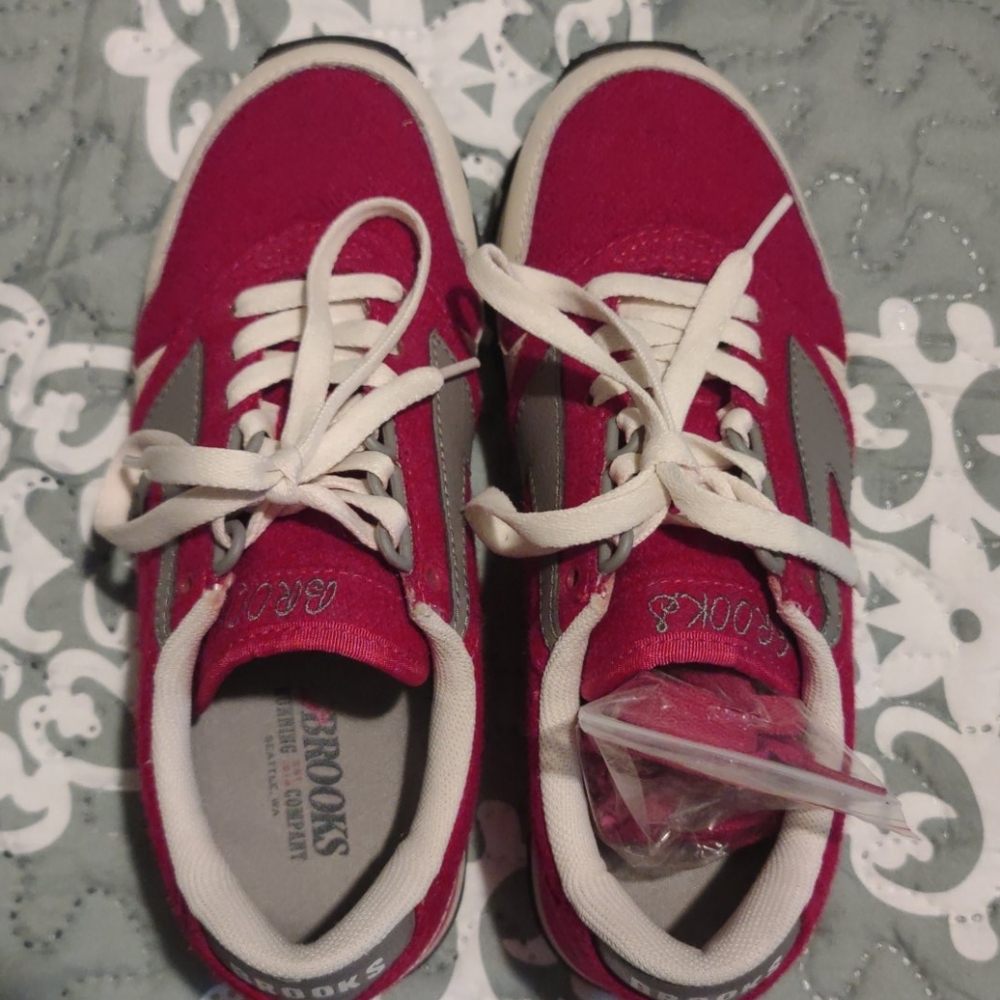 Brooks shoes